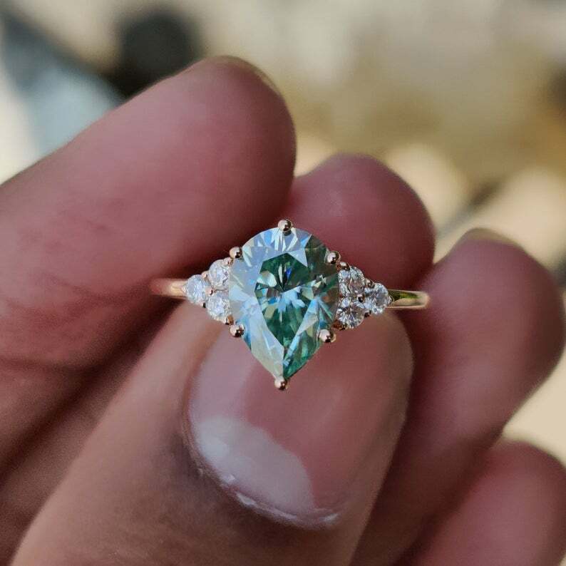 /public/photos/live/green pear (1).jpg